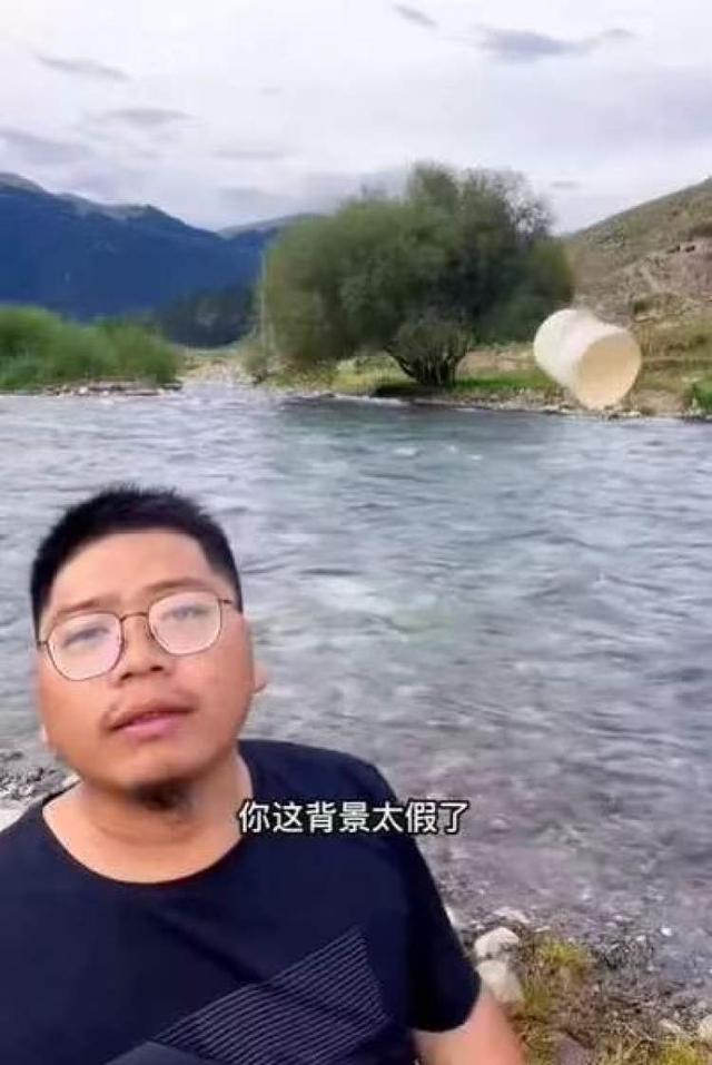 抖音直播背景怎么做虚拟场景，快手直播背景怎么做虚拟场景？