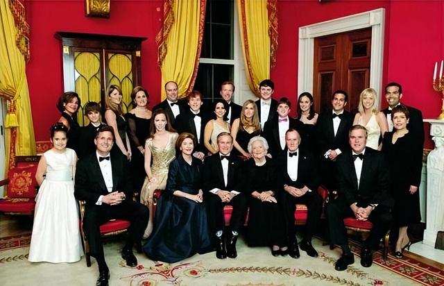 美联储背后的七大家族,个个富可敌国（美联储背后的七大家族是哪些）