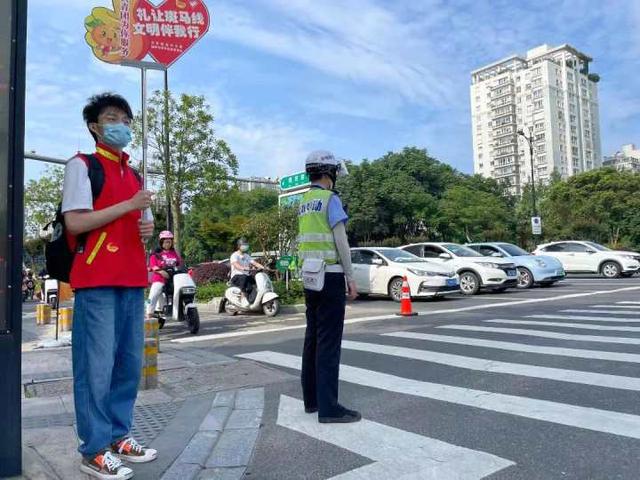 全民来找茬柳岩代言的赚钱游戏下载，全民来找茬柳岩代言的赚钱游戏iOS下载？