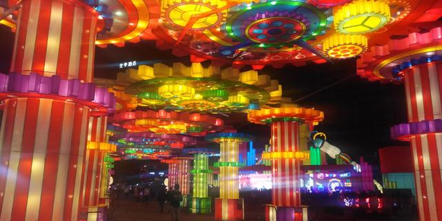 流量到底是怎么赚钱的（流量是怎么赚钱的_）