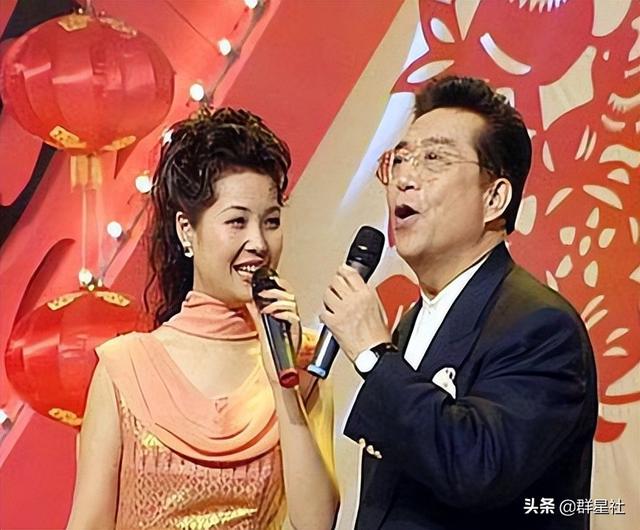 蒋英和李双江合影照片（蒋英与李双江合照）