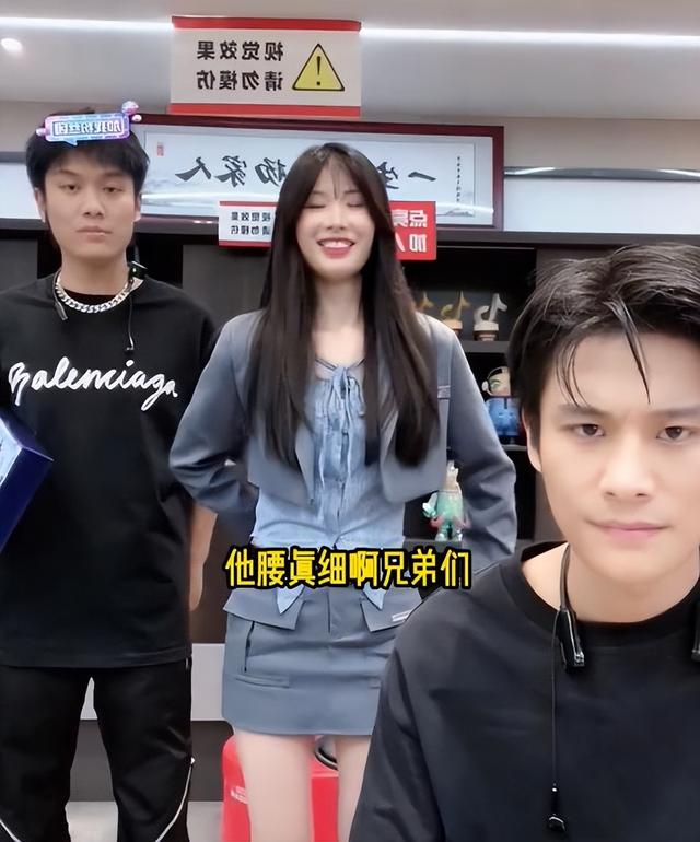 小杨哥最新搞笑视频，搞笑小杨哥全集？