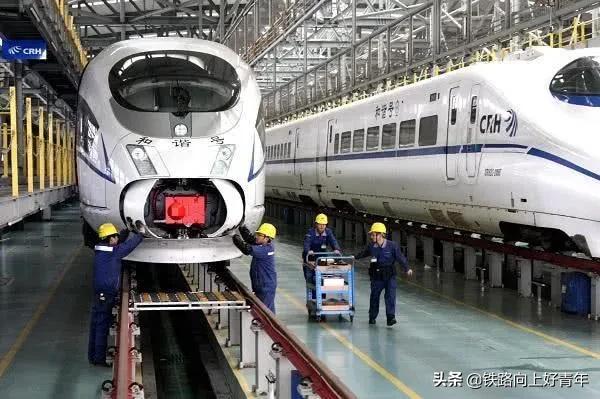 高铁插座在哪 二等座图第一排（高铁插座在哪 二等座图复兴号）