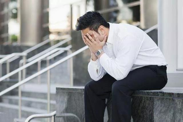 负债累累如何快速赚钱100万元，负债累累如何快速赚钱100万元以上？